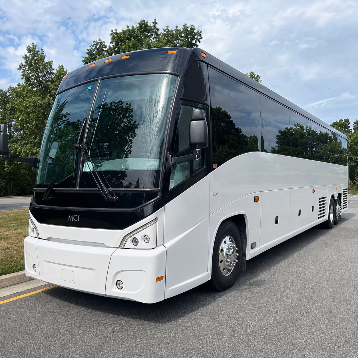 airport shuttle buses for corporate teams at hartsfield jackson atl