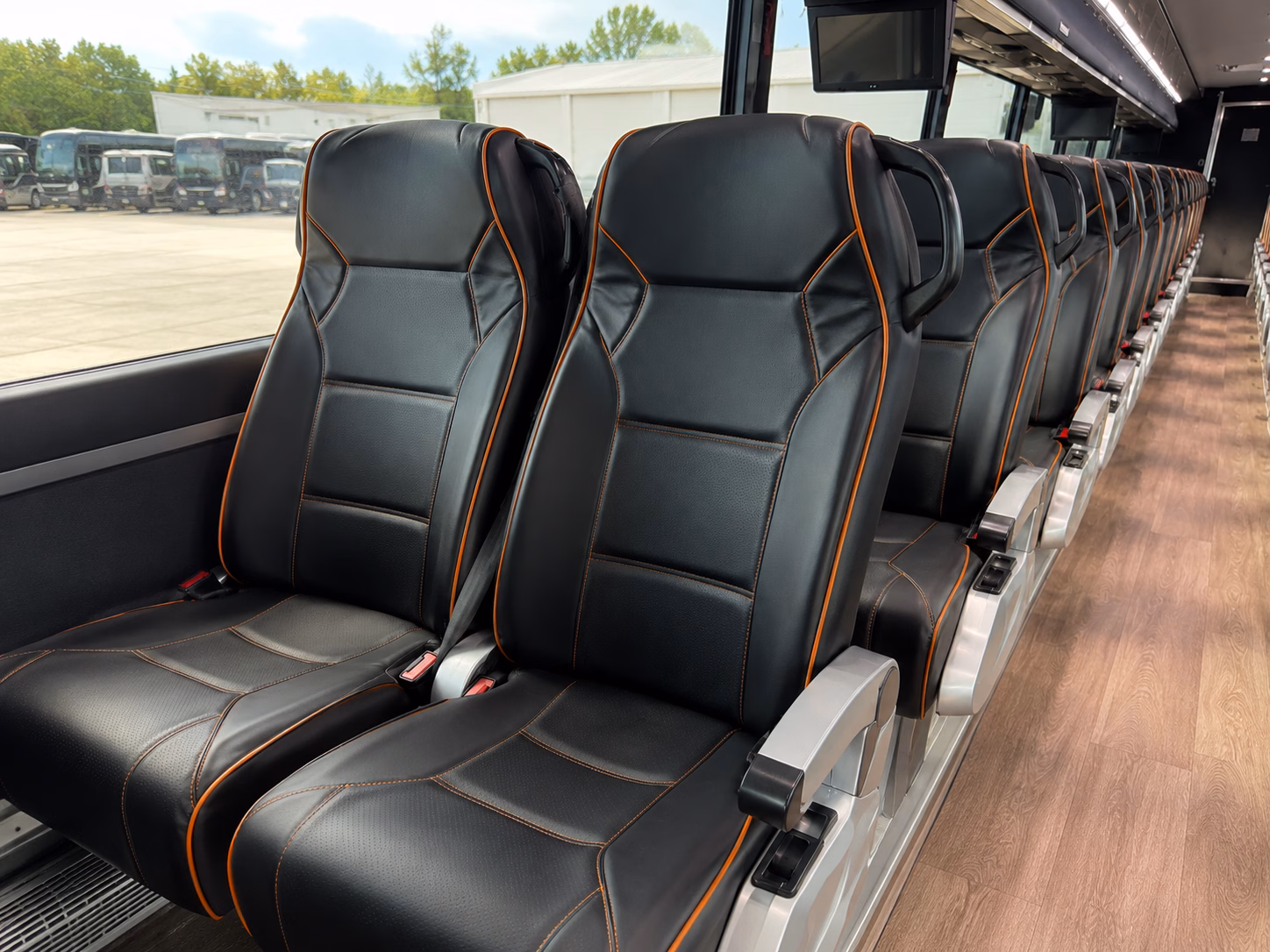 bus rentals to the dahlonega wine festival from south fulton