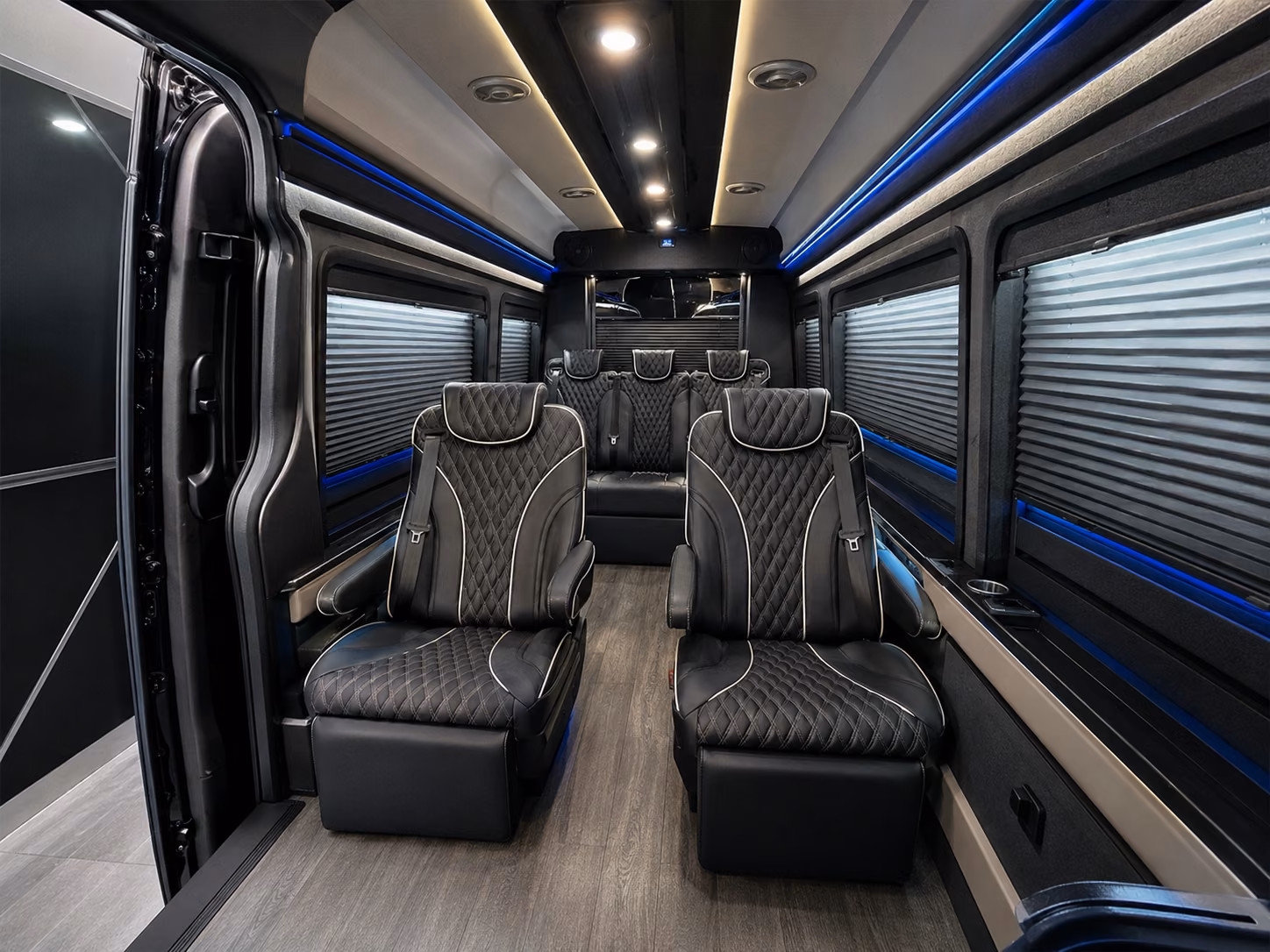 group airport transfers to and from wolf creek amphitheater events