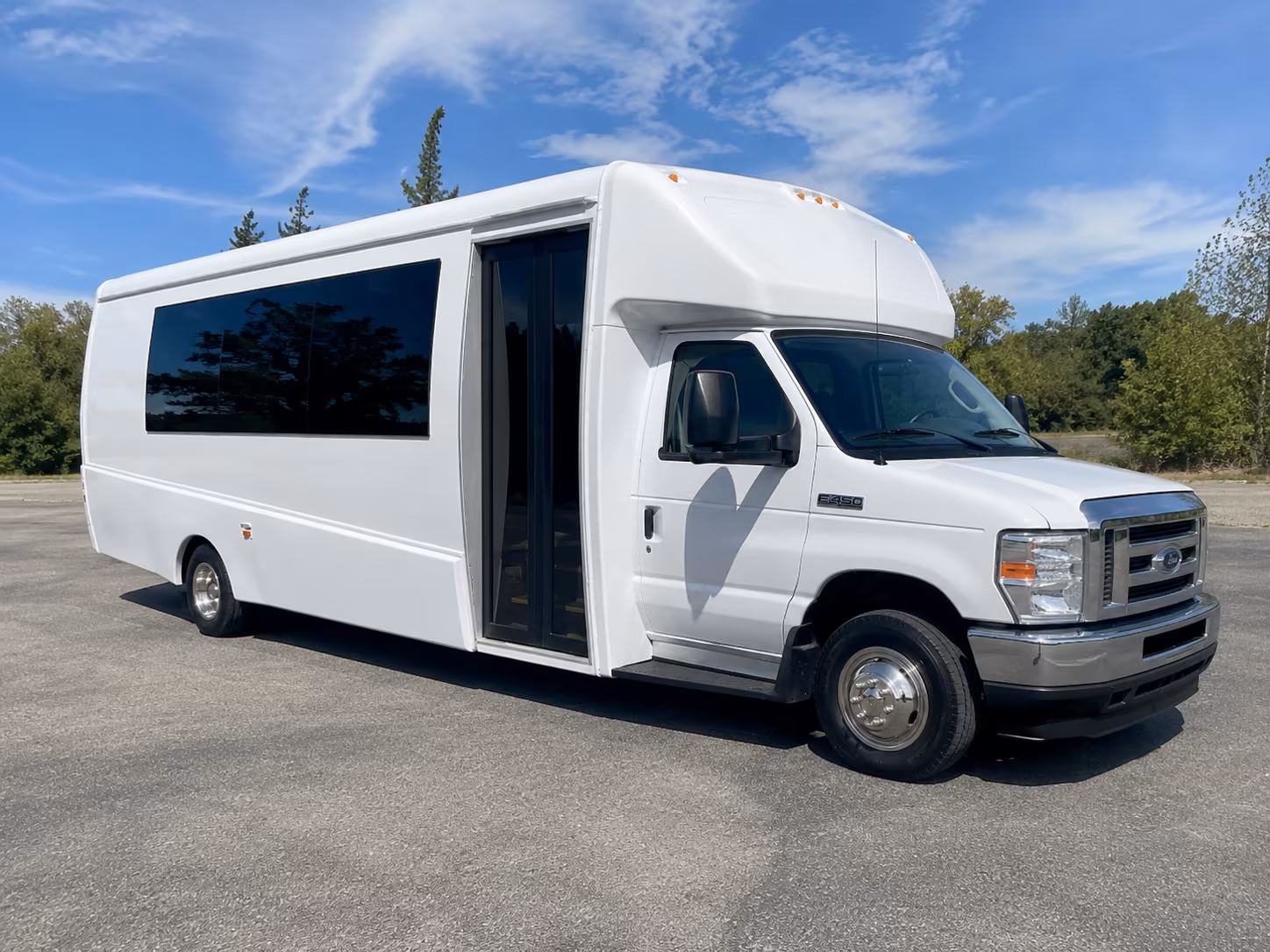 mercedes benz stadium state farm arena south fulton party bus rental
