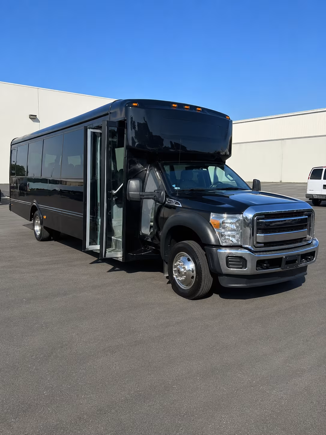 party buses to coca cola roxy and the battery atlanta