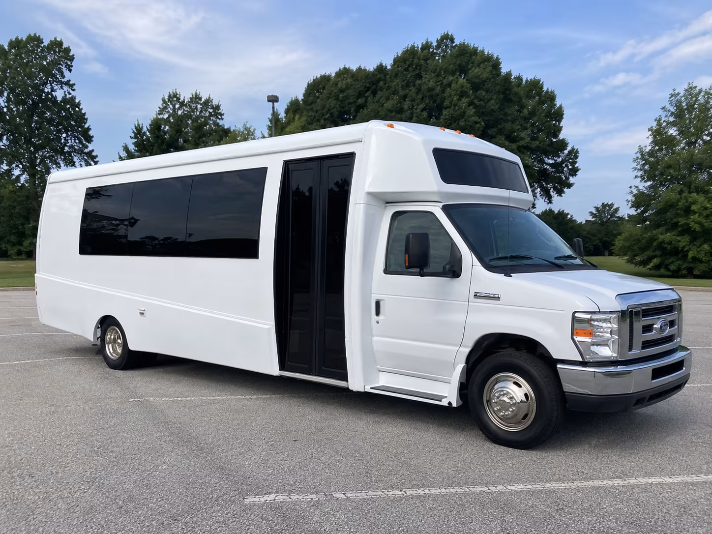 south fulton 18 passenger party bus